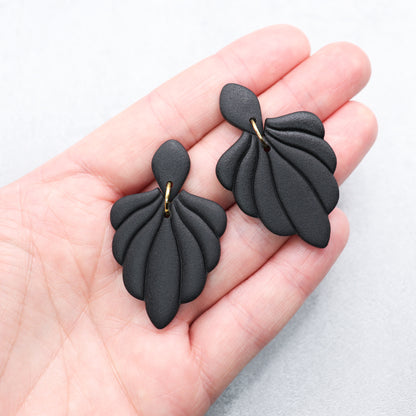 Black shell earrings. Handmade polymer clay earrings.