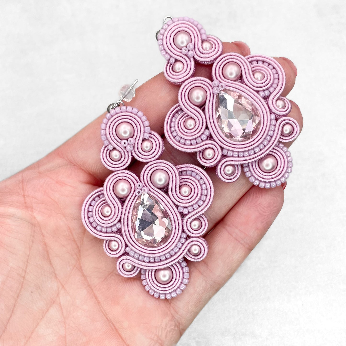 Handmade Mauve Soutache Earrings – Chic and Refined Jewellery