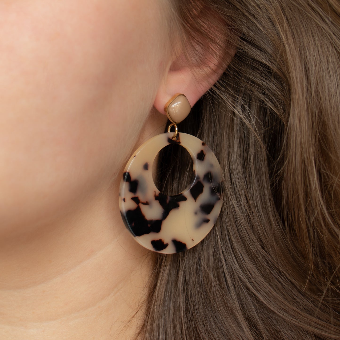 Elegant Marble Effect Acrylic Round Earrings