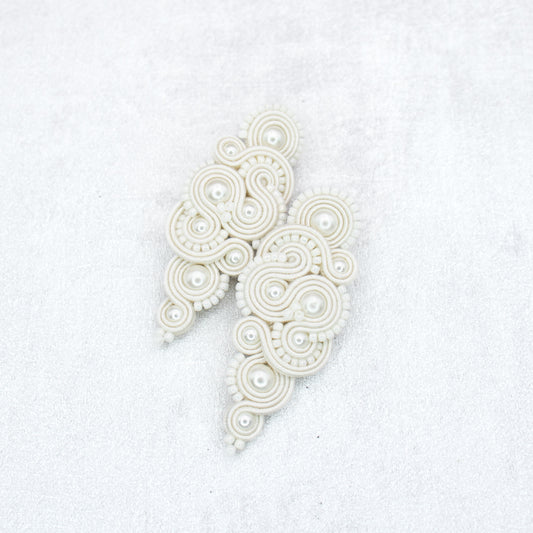 Ivory soutache earrings. Bridal handmade earrings.