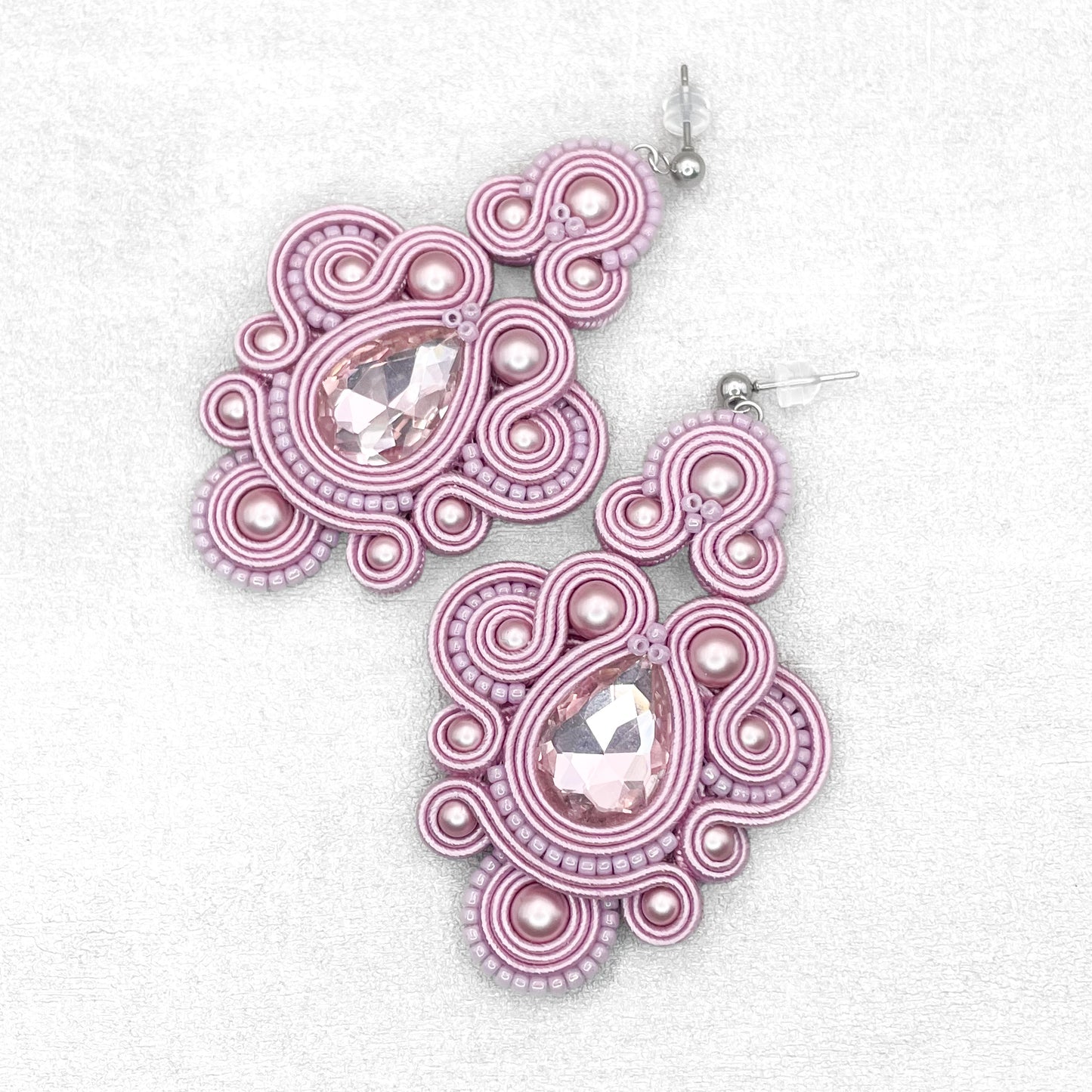 Handmade Mauve Soutache Earrings – Chic and Refined Jewellery