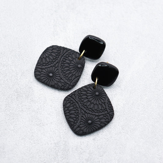 Black rhombus earrings. Handmade polymer clay earrings.