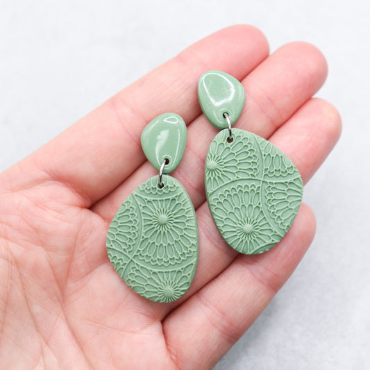 Little emerald green earrings. Handmade polymer clay earrings.