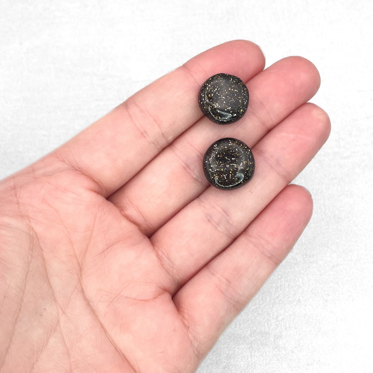 Handmade Polymer Clay Circle Stud Earrings – Black with Gold Glitter Studs