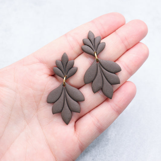 Brown leaves earrings. Handmade polymer clay earrings.